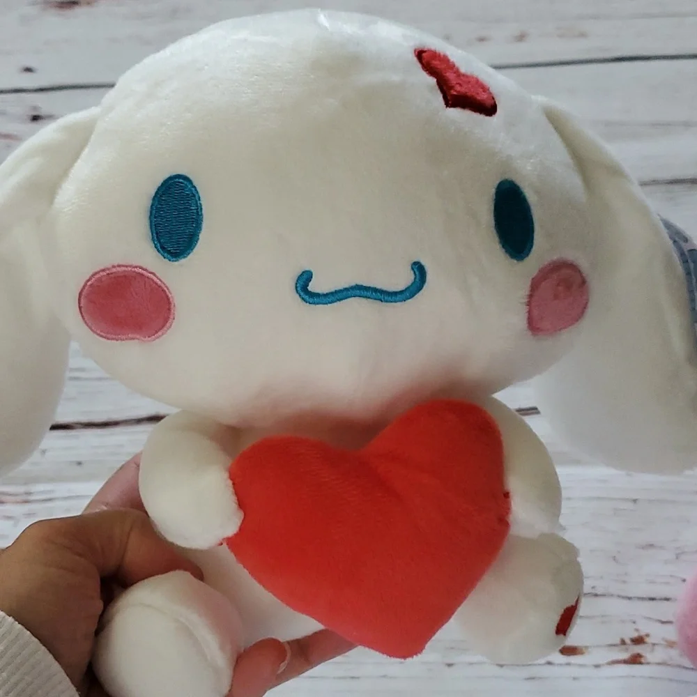 🆕️ HELLO KITTY AND FRIENDS CINNAMOROLL & MY MELODY VALENTINE PLUSH 🤍💕